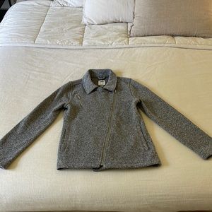 Old Navy sweater/jacket. Girls size 14 (XL)